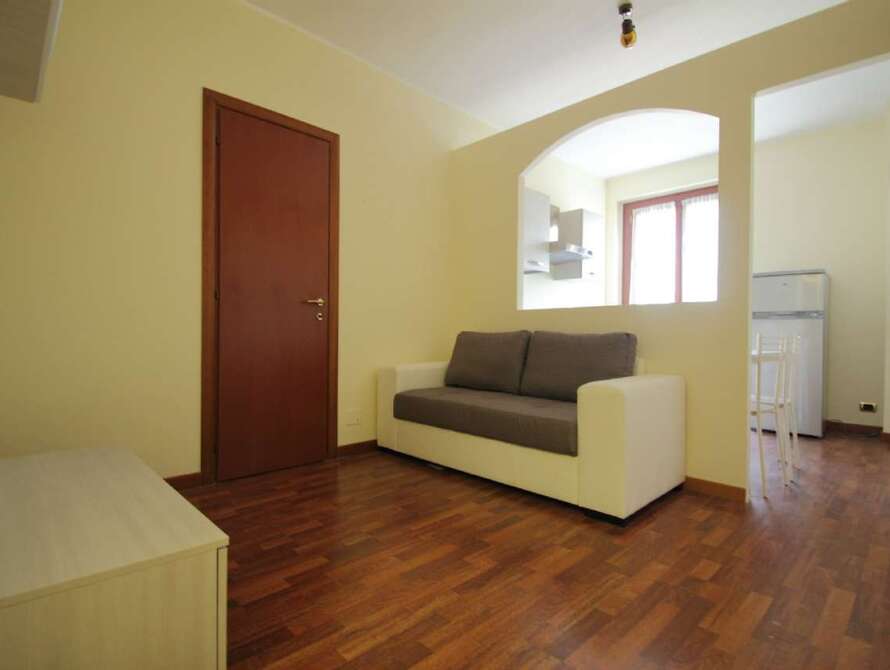vimercate centro storico in affitto 2 locali con arredo nuovo