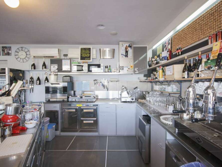 vendesi attivita di bar tavola fredda
