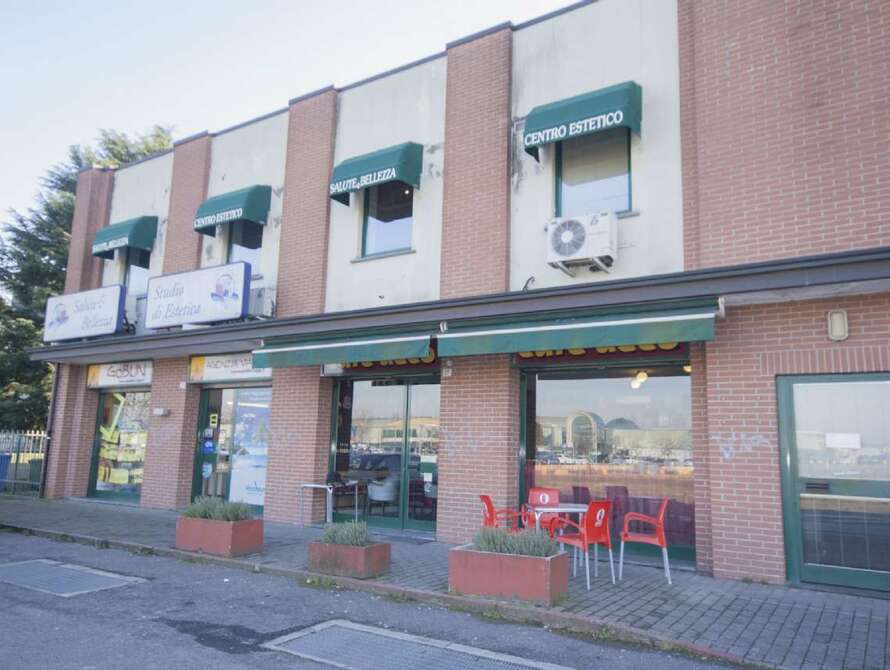 vendesi attivita di bar tavola fredda