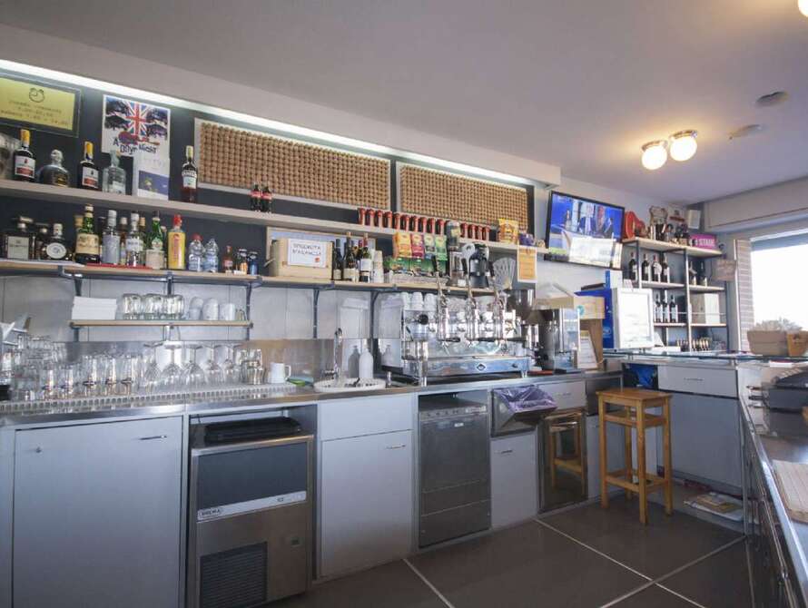 vendesi attivita di bar tavola fredda