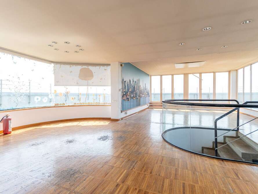 studio ufficio di 9 locali a lissone