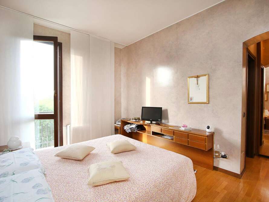 appartamento di 4 locali a monza