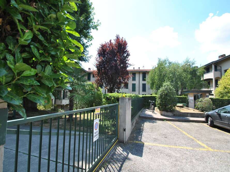 appartamento di 4 locali a vimercate