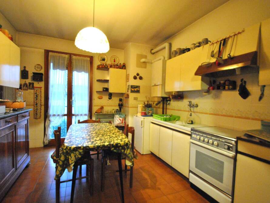 appartamento di 4 locali a vimercate