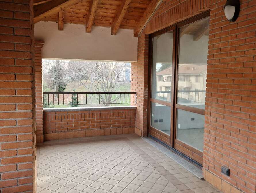 mansarda di 3 locali a verderio