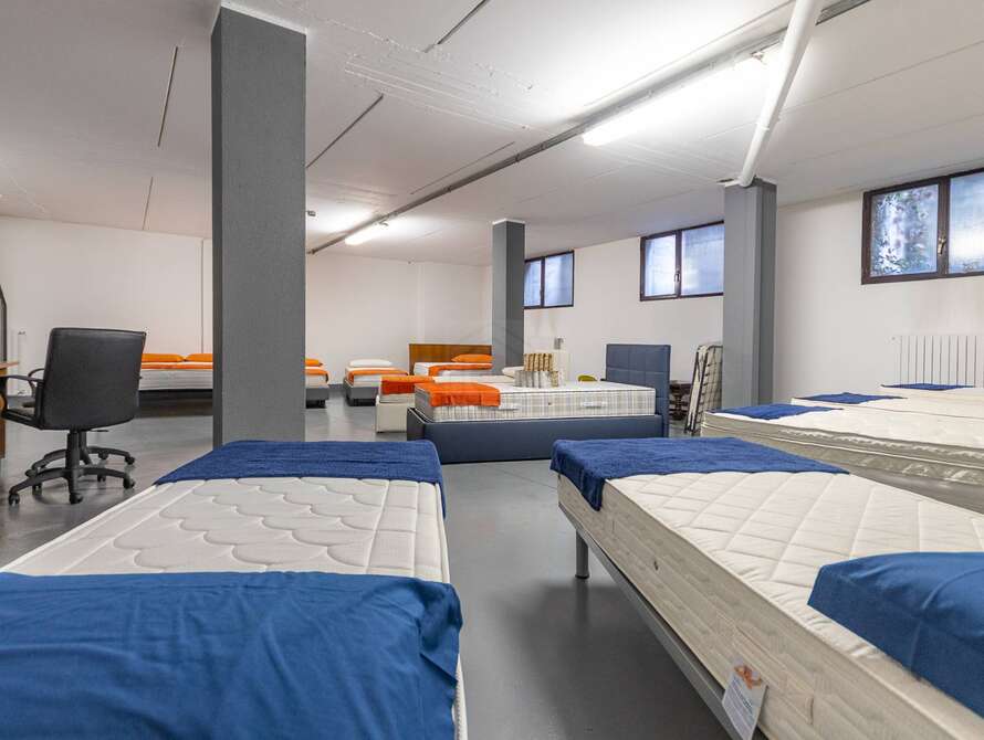locale commerciale di 1 locali a lissone