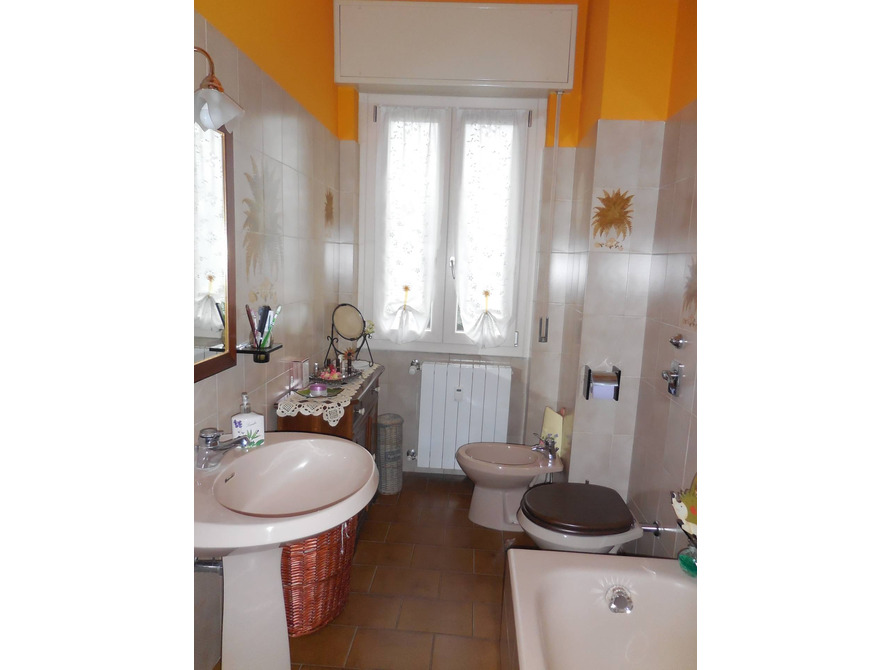 appartamento di 5 locali a bernareggio