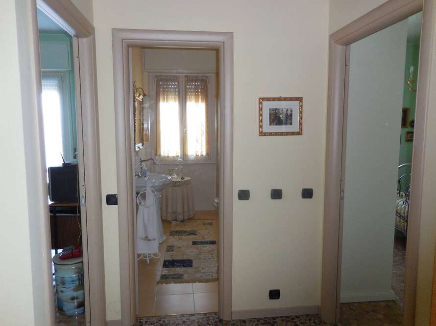 appartamento di 5 locali a bernareggio