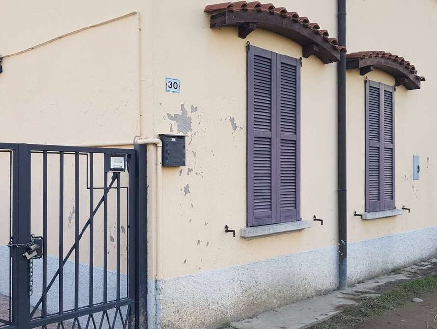 porzione di casa di 2 locali a cornate d adda