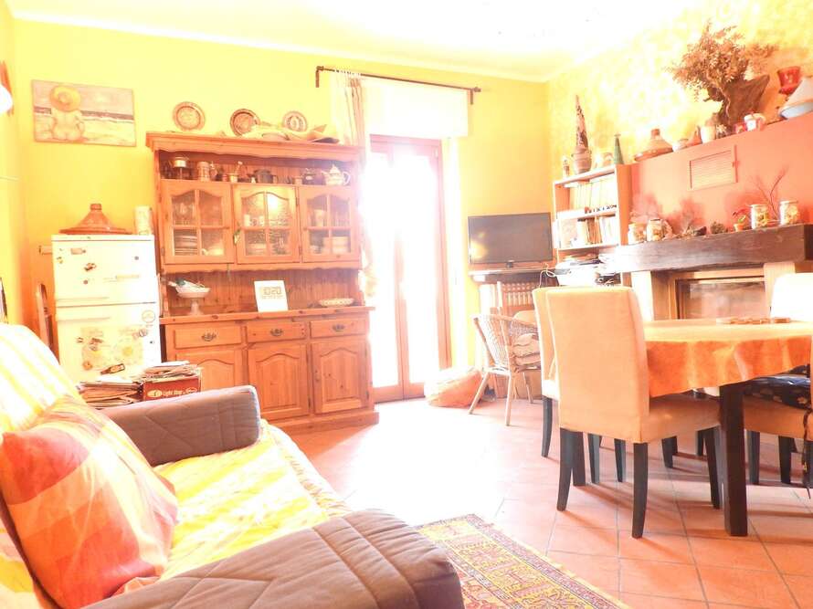 porzione di casa di 2 locali a paderno d adda