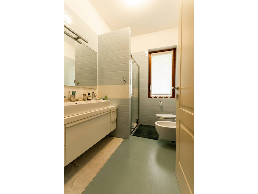 villa di 6 locali a usmate velate
