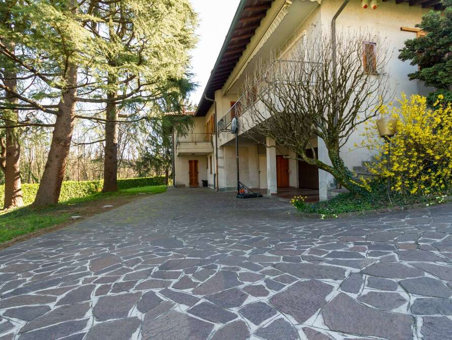 villa di 6 locali a usmate velate