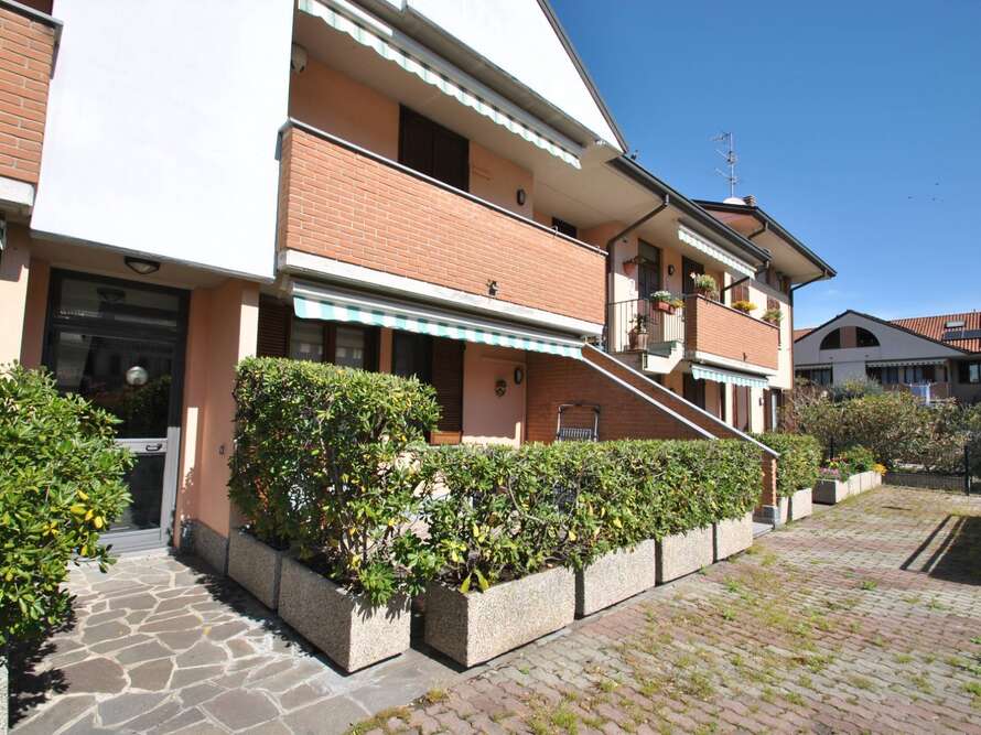 appartamento di 4 locali a vimercate
