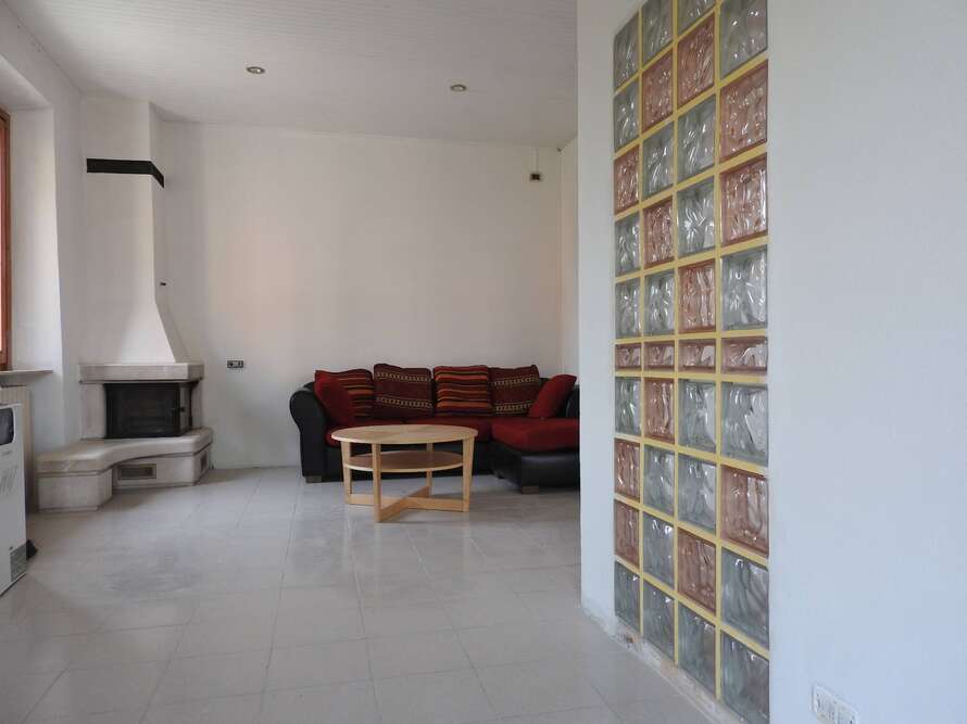 porzione di casa di 4 locali a ronco briantino