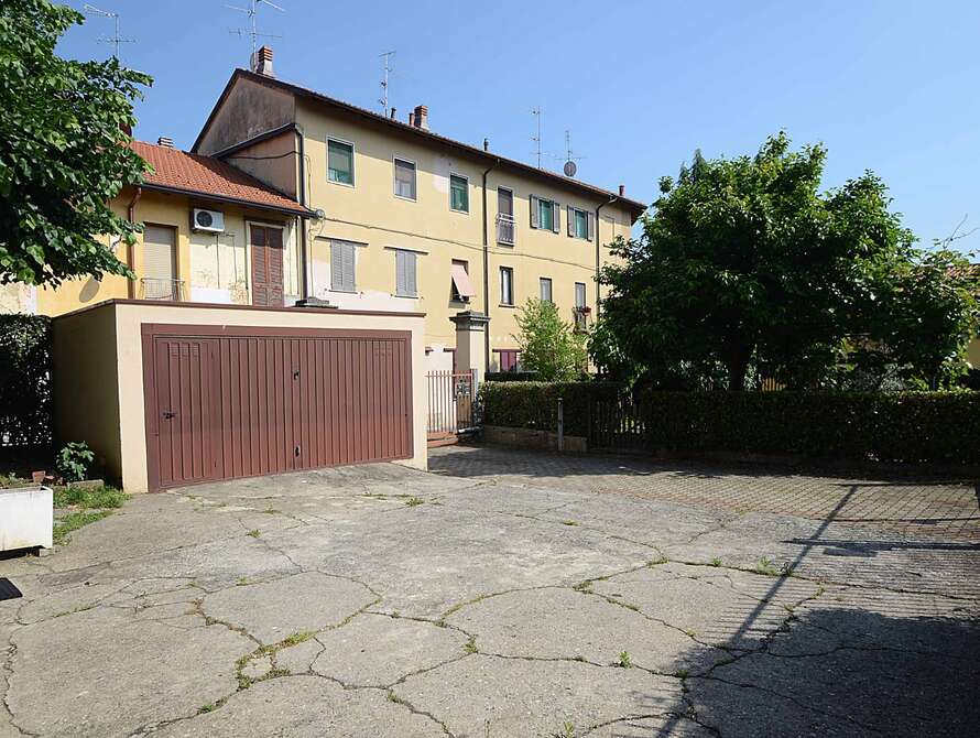 casa indipendente con giardino