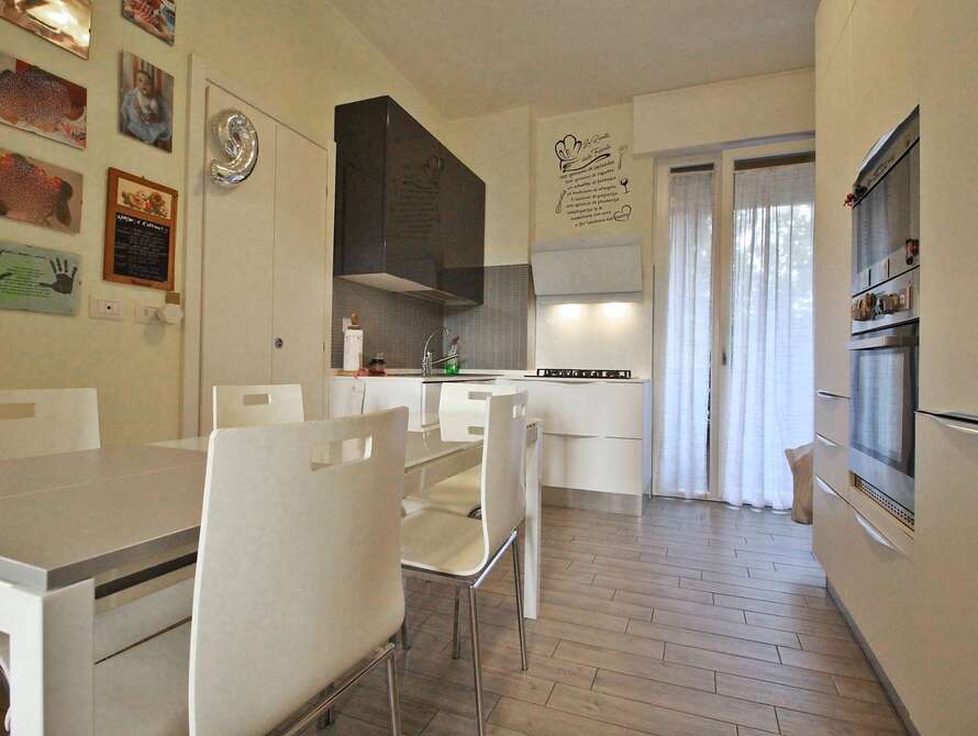 appartamento di 4 locali a monza