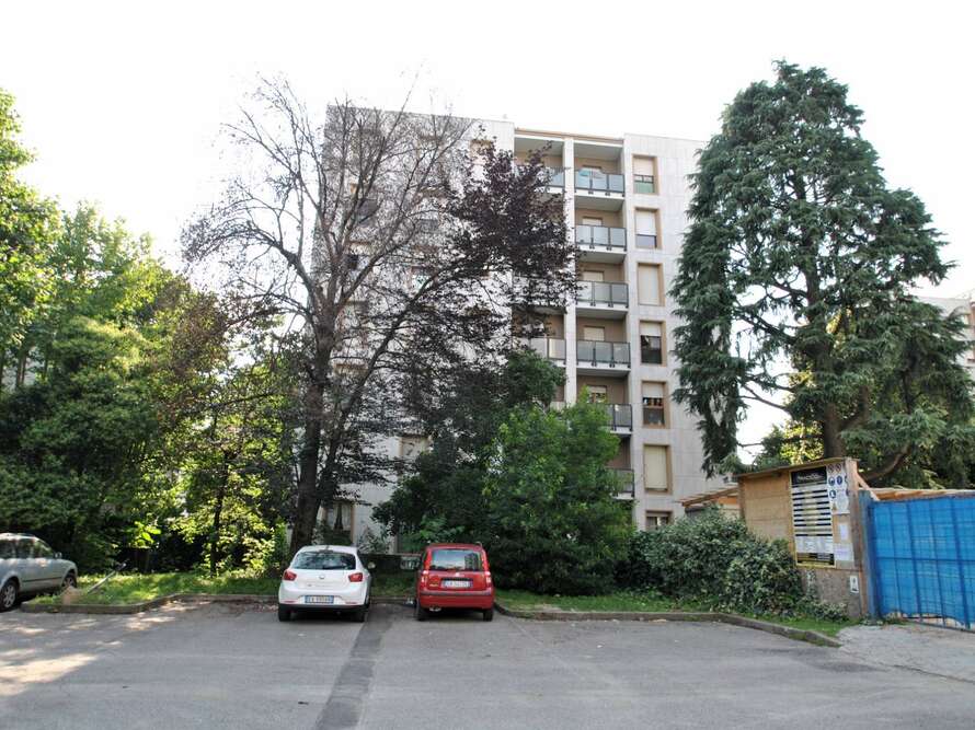 appartamento di 3 locali a vimercate