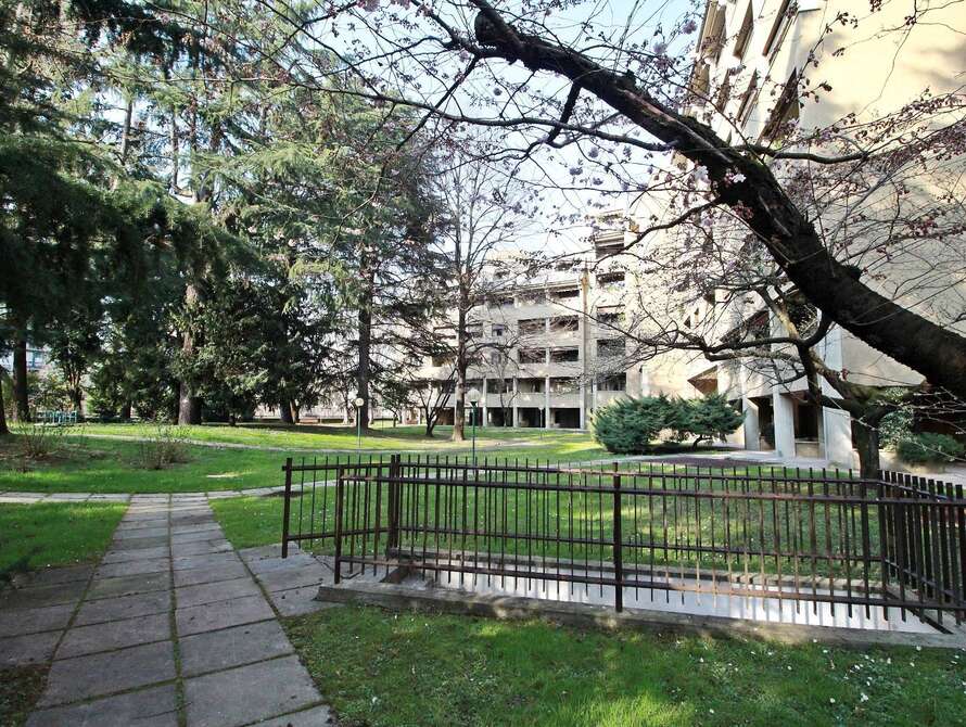 appartamento di 4 locali a monza