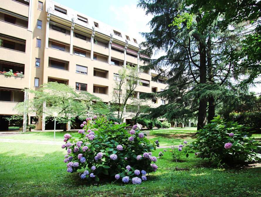 appartamento di 4 locali a monza
