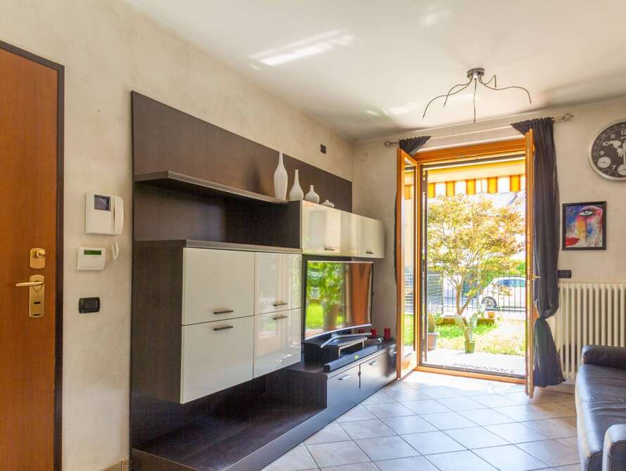 appartamento di 1 locali a casatenovo