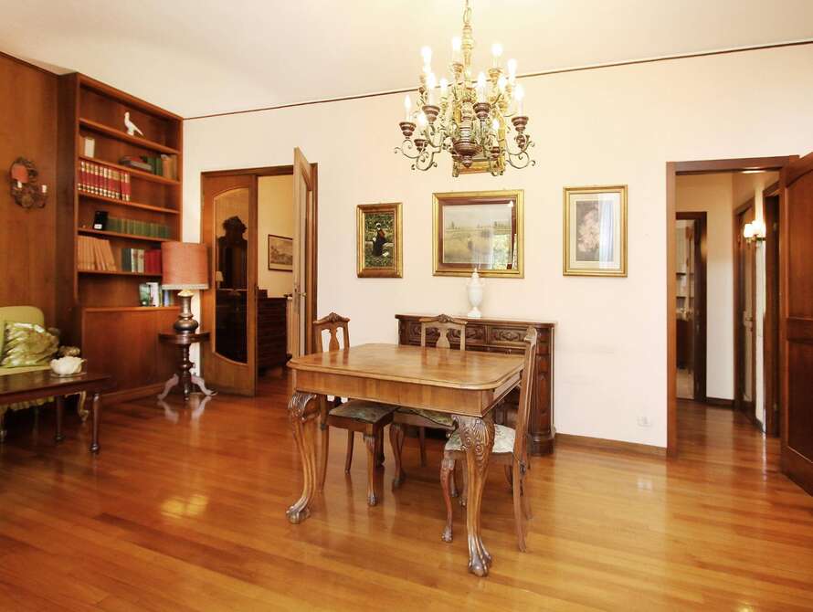 appartamento di 4 locali a monza