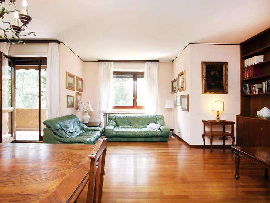 appartamento di 4 locali a monza