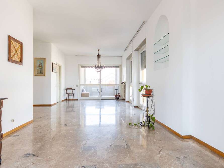 attico di 5 locali a monza