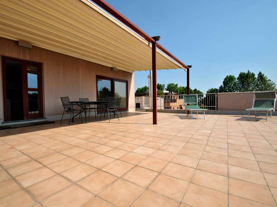 appartamento di 4 locali a vimercate
