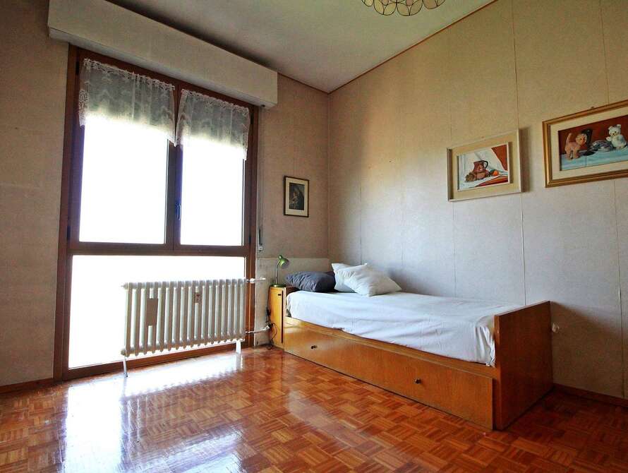 appartamento di 4 locali a monza