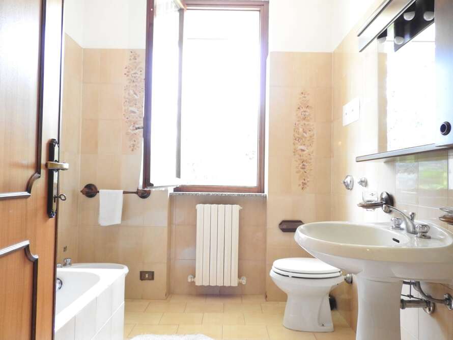 villa di 6 locali a imbersago