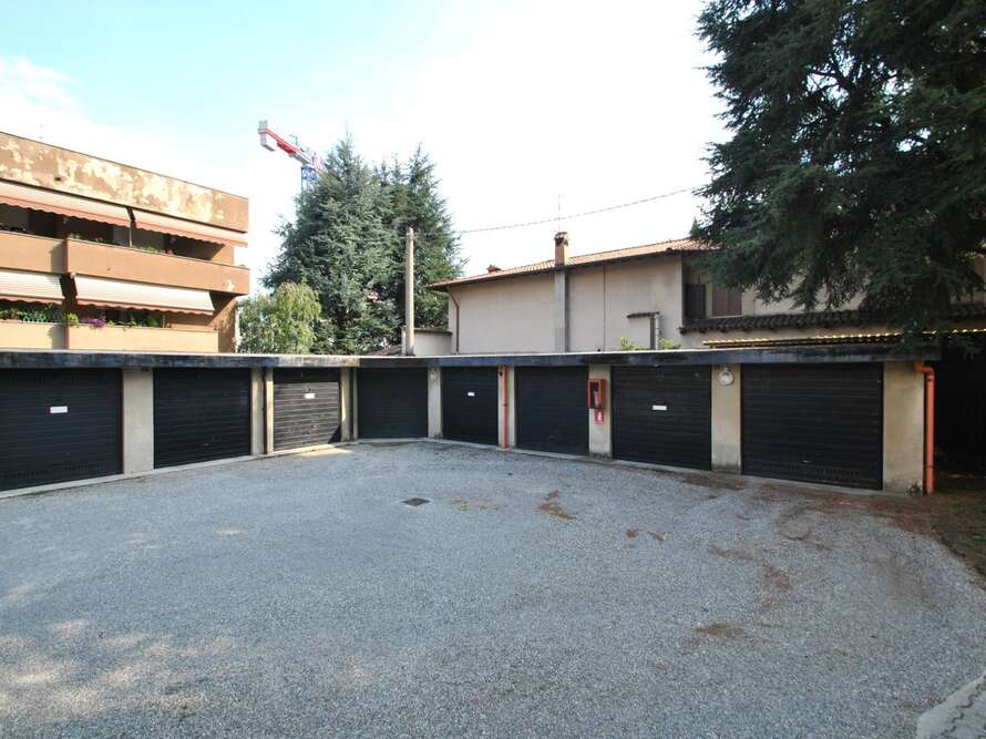 appartamento di 3 locali a vimercate