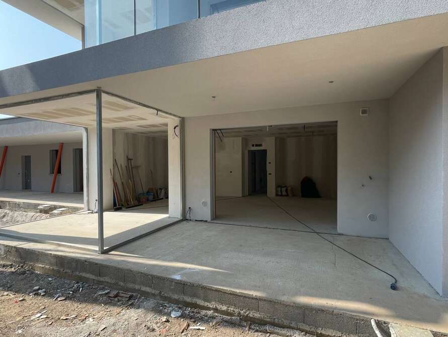appartamento di 4 locali a usmate velate