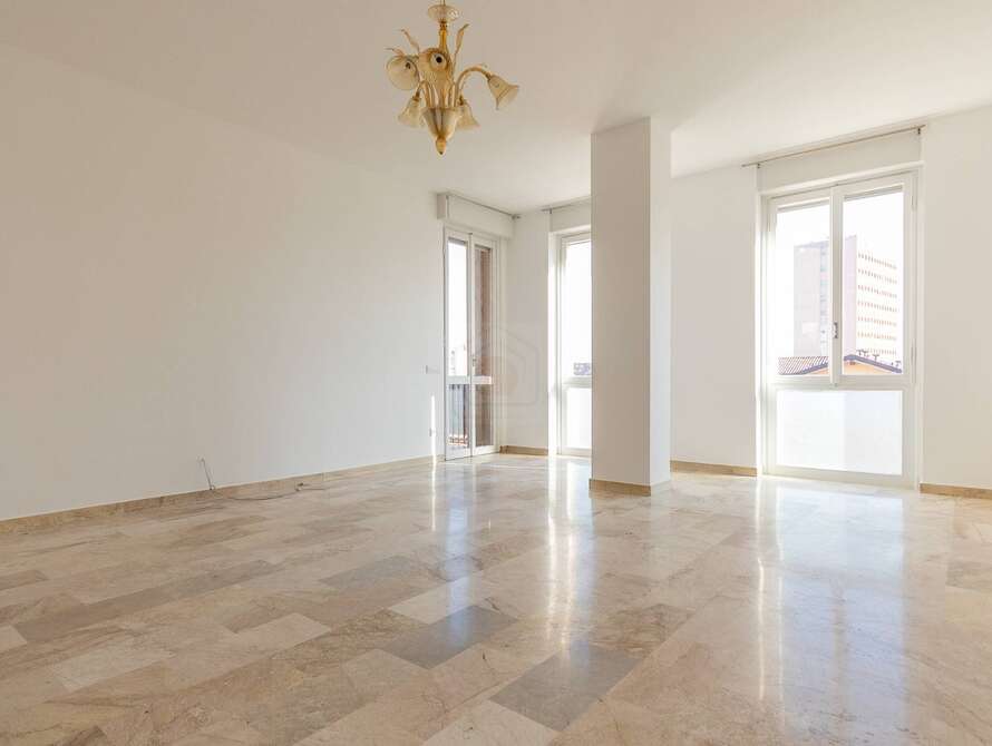 seregno centro affitto trilocale
