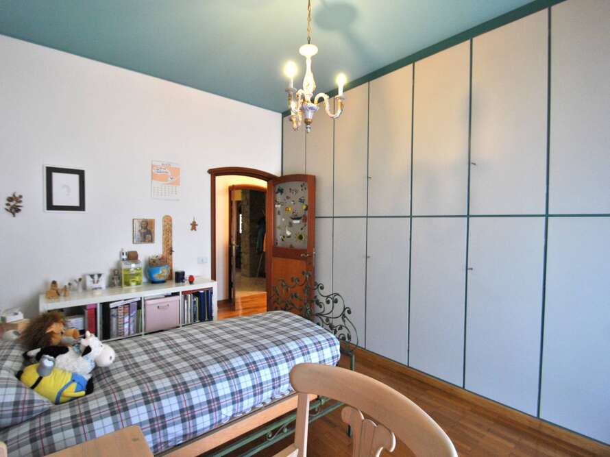 villa di 9 locali a vimercate