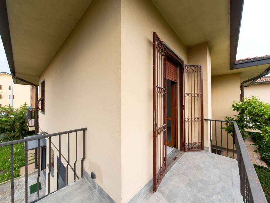 villa di 4 locali a bernareggio