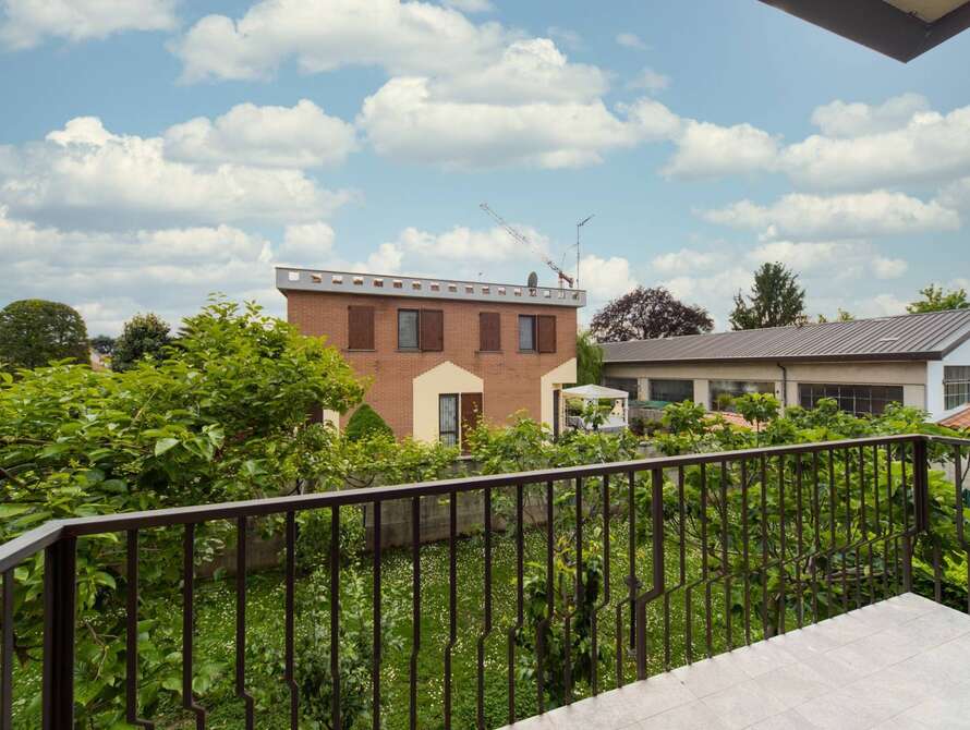villa di 4 locali a bernareggio