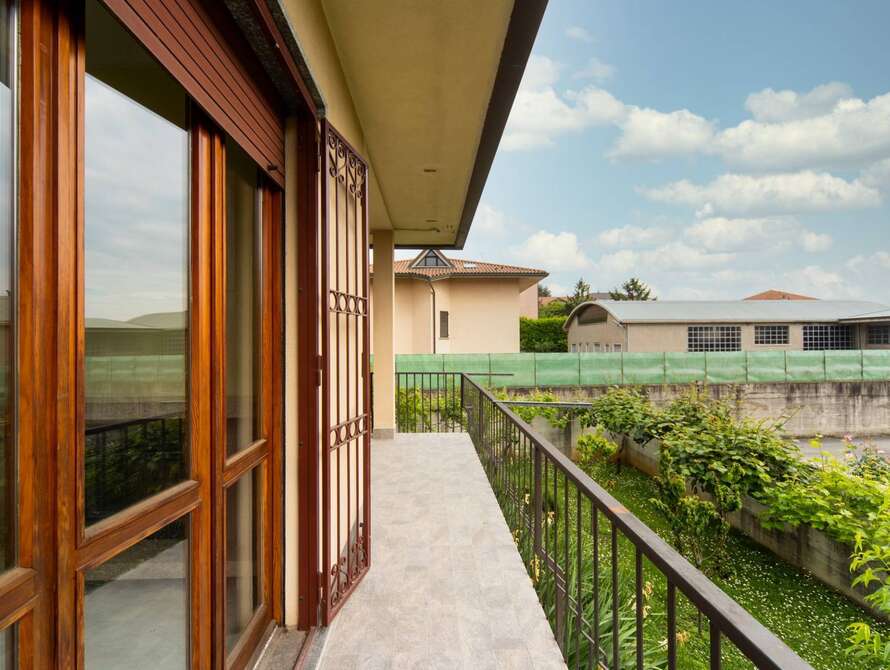 villa di 4 locali a bernareggio