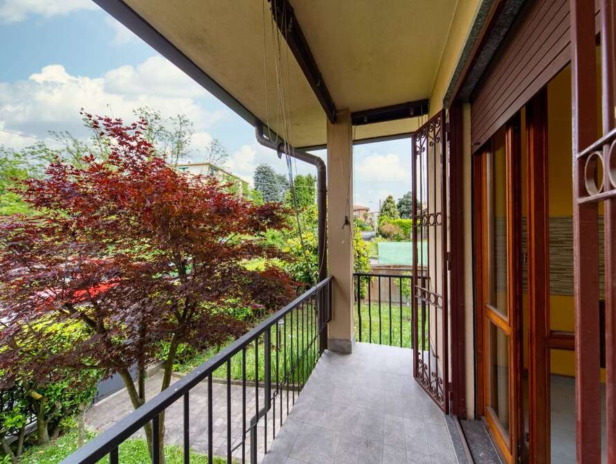 villa di 4 locali a bernareggio