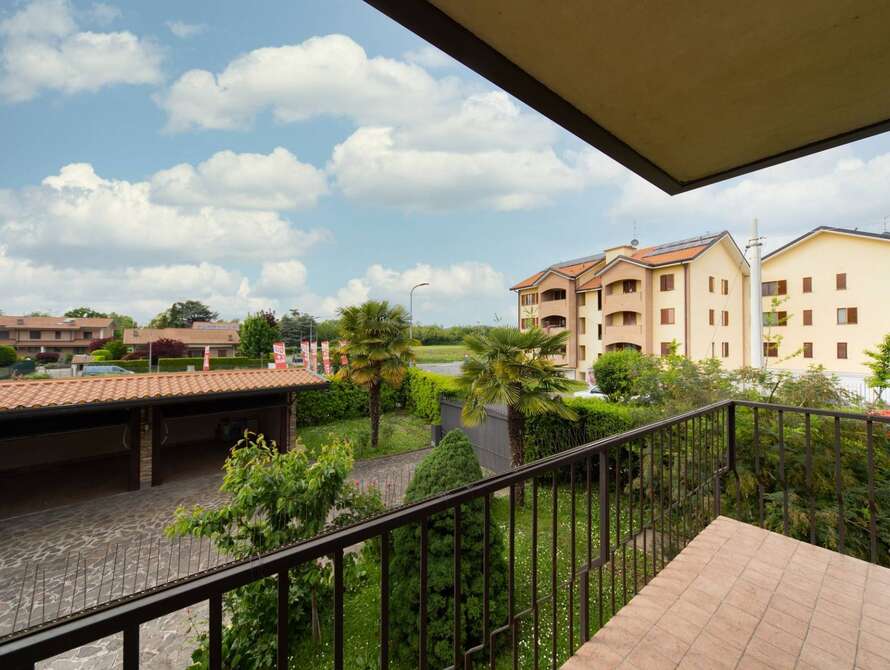 villa di 4 locali a bernareggio