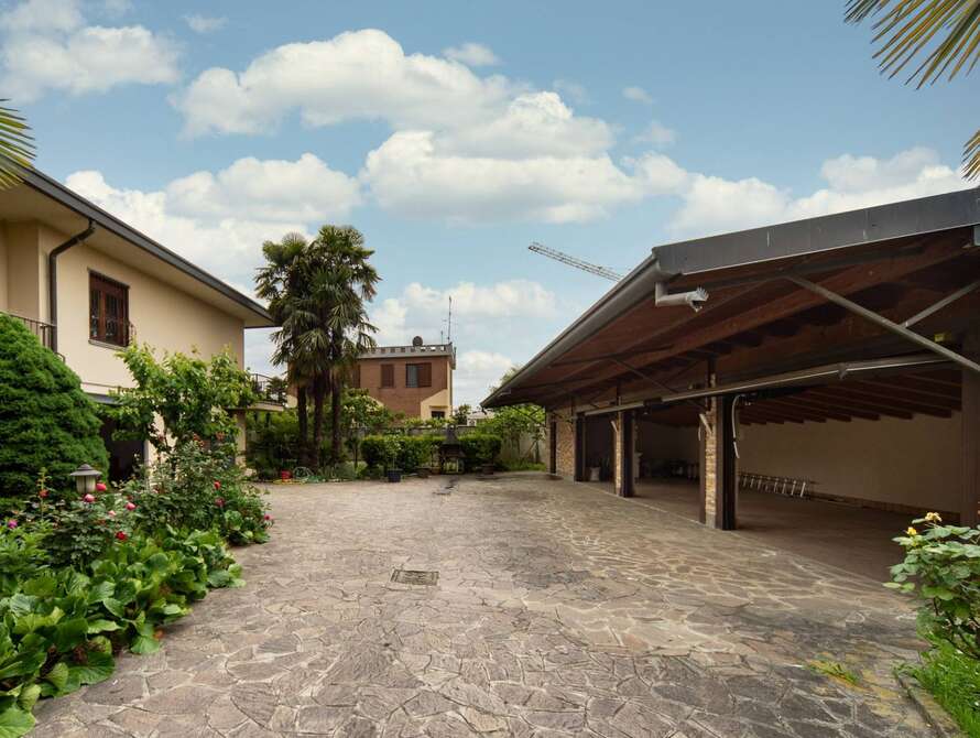 villa di 4 locali a bernareggio