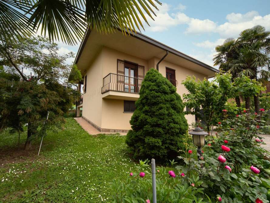 villa di 4 locali a bernareggio