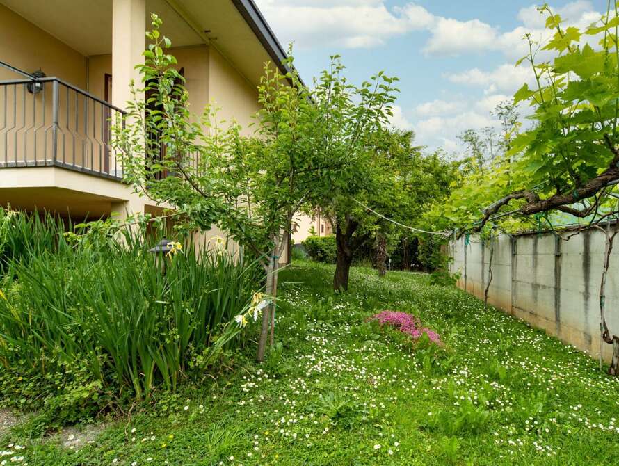 villa di 4 locali a bernareggio