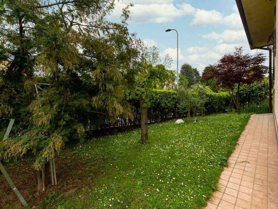 villa di 4 locali a bernareggio