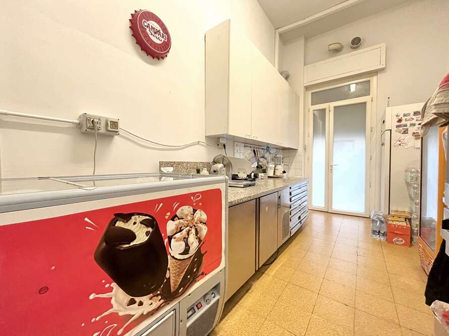 bar tavola calda fredda di 2 locali a villasanta