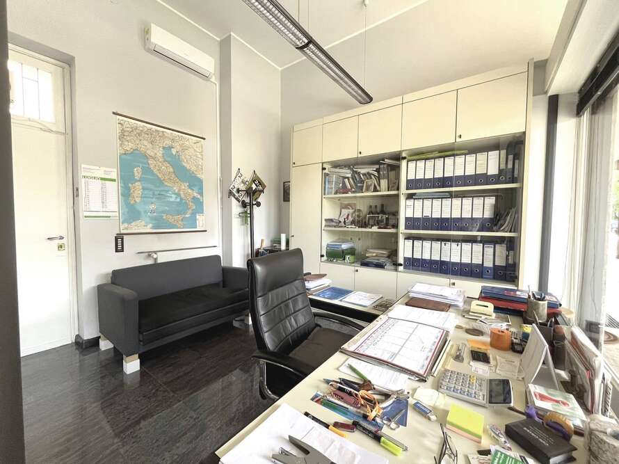 negozio di 1 locali a villasanta