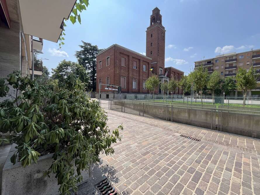 negozio di 1 locali a villasanta