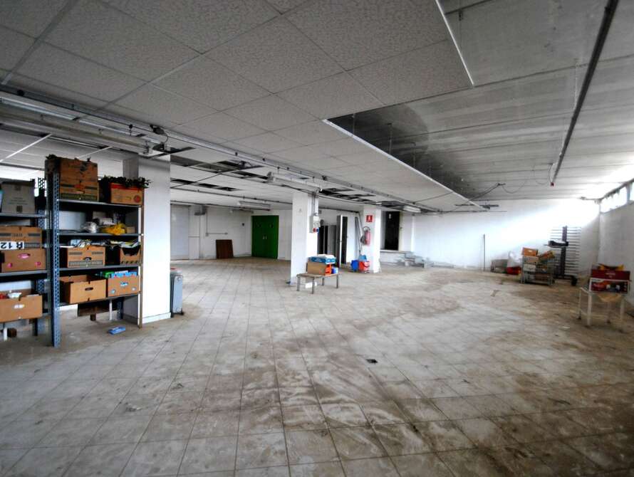 complesso commerciale in vendita a vimercate