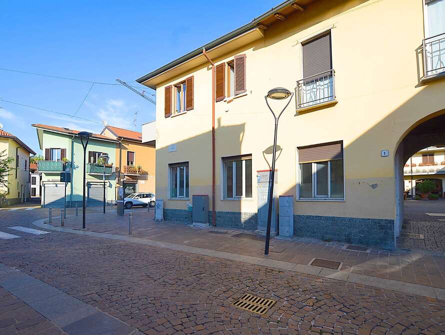 negozio di 3 locali a bellusco