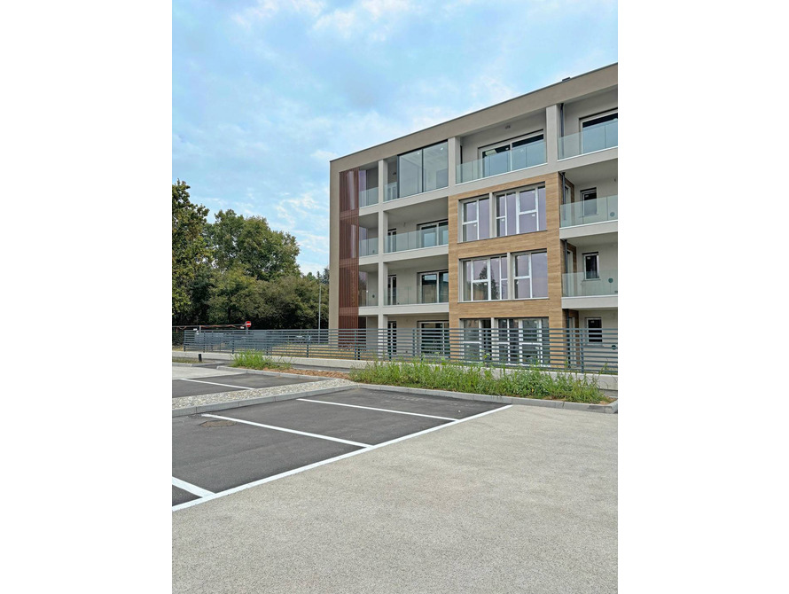 appartamento di 5 locali a vimercate