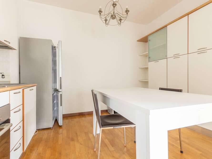 lissone bilocale oltre a piccolo studio in zona stazione